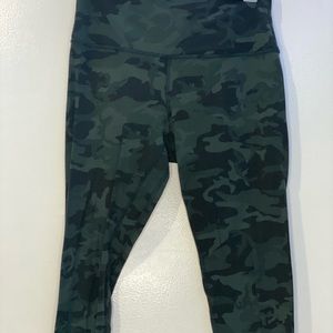 Lululemon 28” camo Align leggings